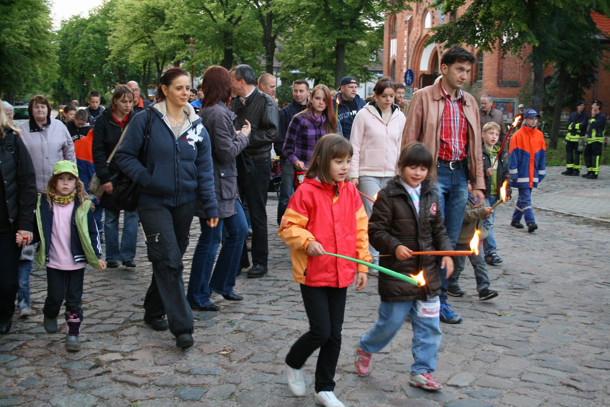n_Eichwalde_bei_Berlin_2009_06_12_rosenfest_3701.jpg