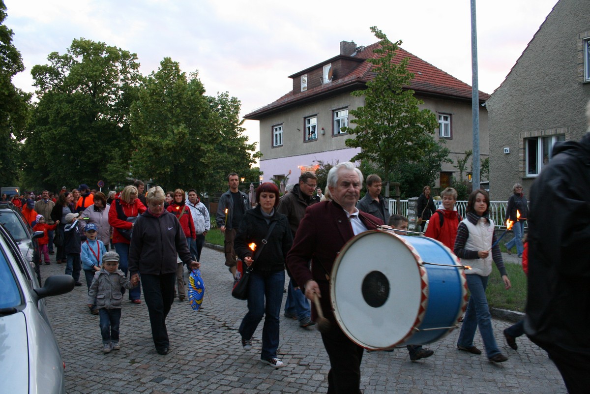 n_Eichwalde_bei_Berlin_2009_06_12_rosenfest_3939.jpg