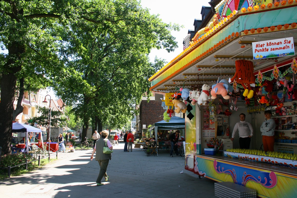 n_Eichwalde_bei_Berlin_2009_06_13_rosenfest_4409.jpg