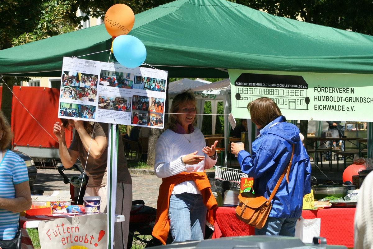 n_Eichwalde_bei_Berlin_2009_06_13_rosenfest_4871.jpg