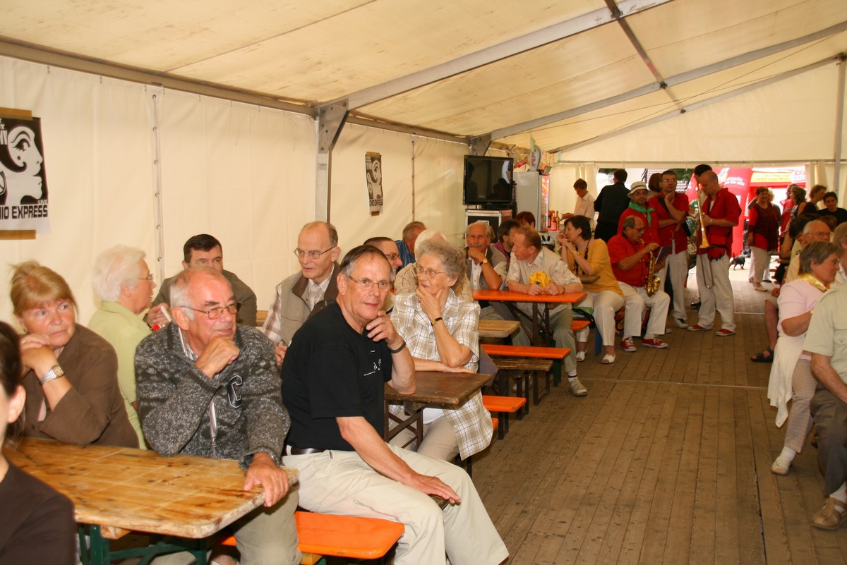 n_Eichwalde_bei_Berlin_2010_06_12_Rosenfest_8117.jpg