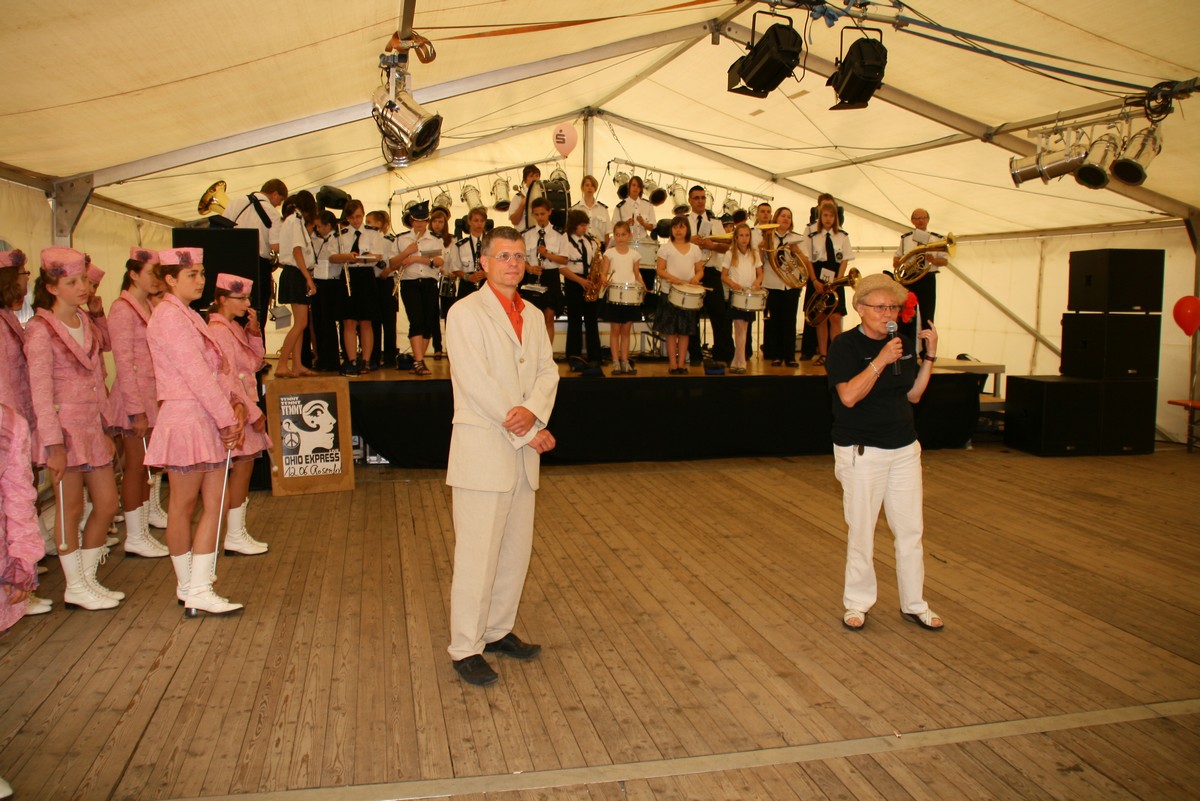 n_Eichwalde_bei_Berlin_2010_06_12_Rosenfest_8130.jpg
