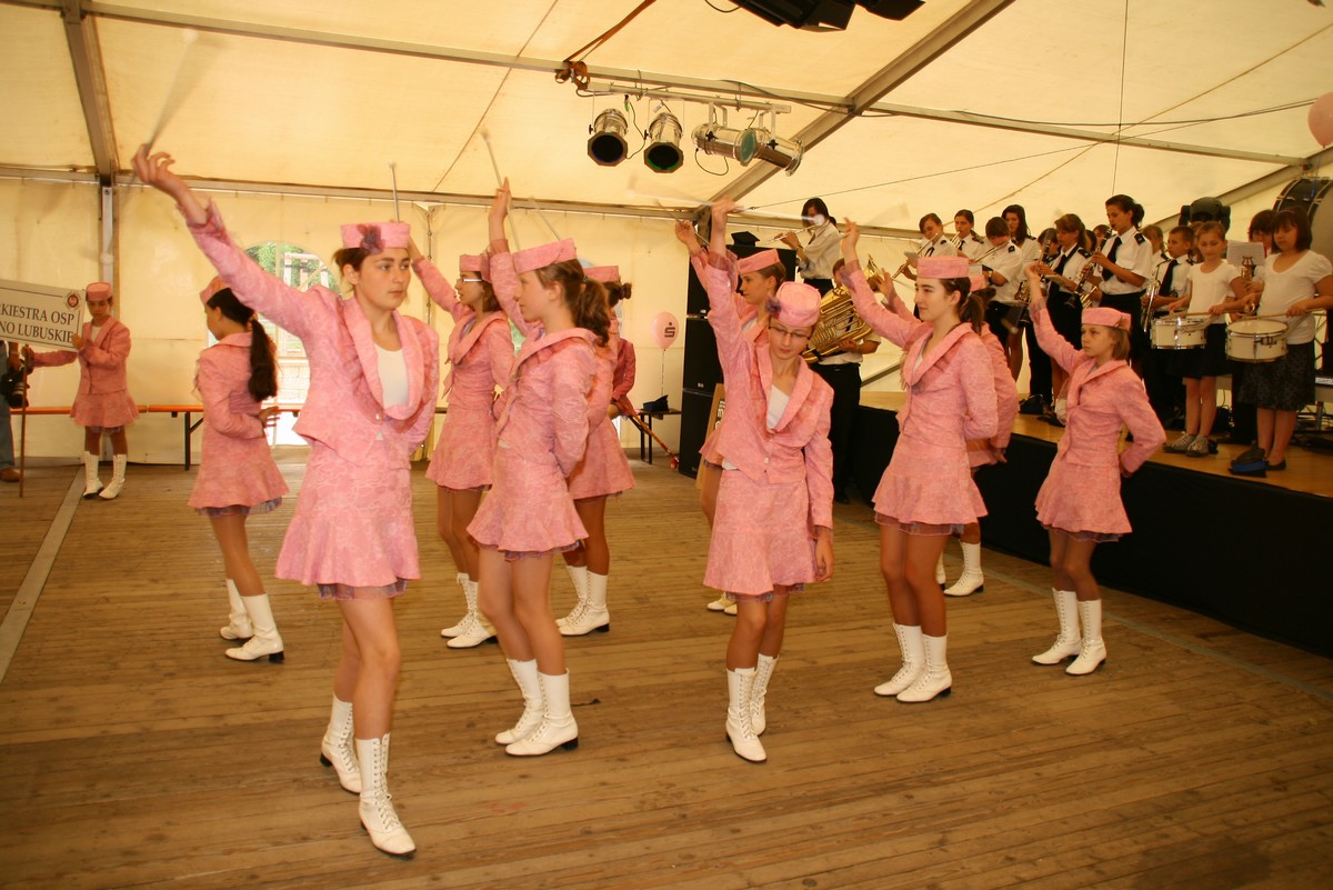 n_Eichwalde_bei_Berlin_2010_06_12_Rosenfest_8335.jpg