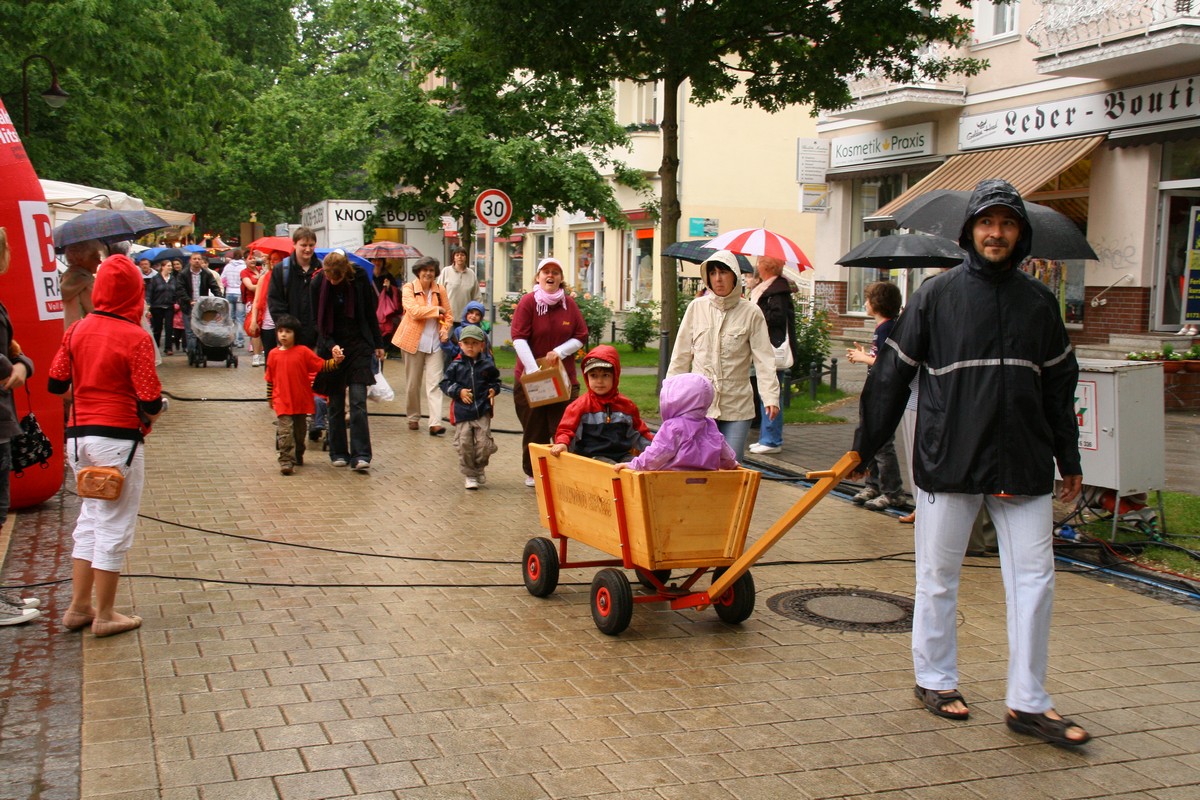 n_Eichwalde_bei_Berlin_2010_06_12_Rosenfest_8860.jpg