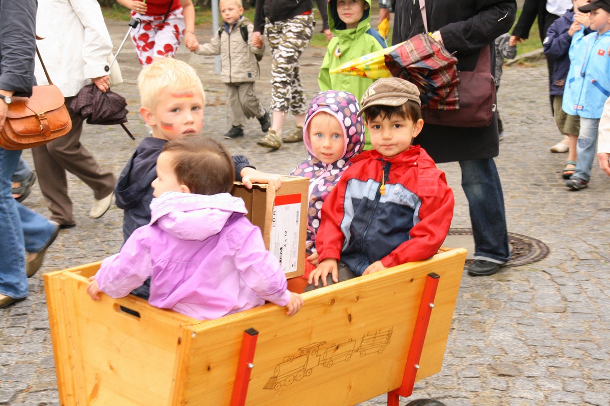 n_Eichwalde_bei_Berlin_2010_06_12_Rosenfest_9160.jpg
