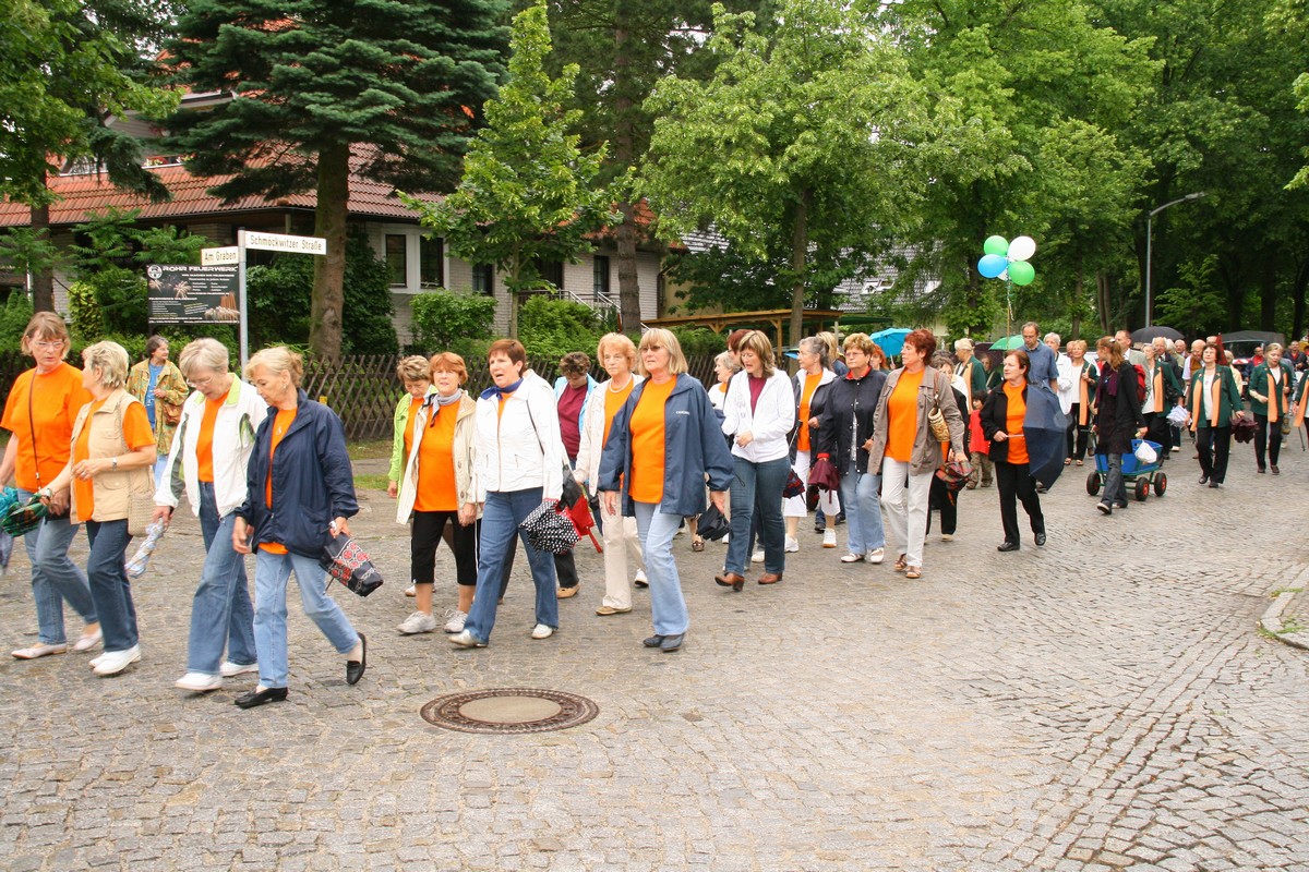 n_Eichwalde_bei_Berlin_2010_06_12_Rosenfest_9197.jpg