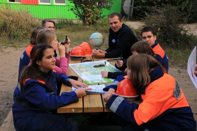Jugendfeuerwehrlager_im_KIEZ_in_Heidesee