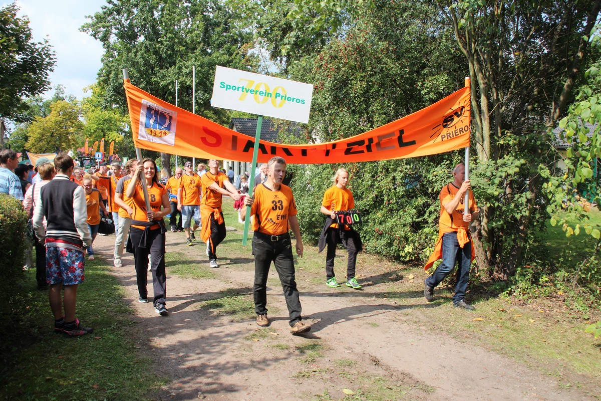 n_2014_08_30_Prieros_700_Jahre_2827.jpg