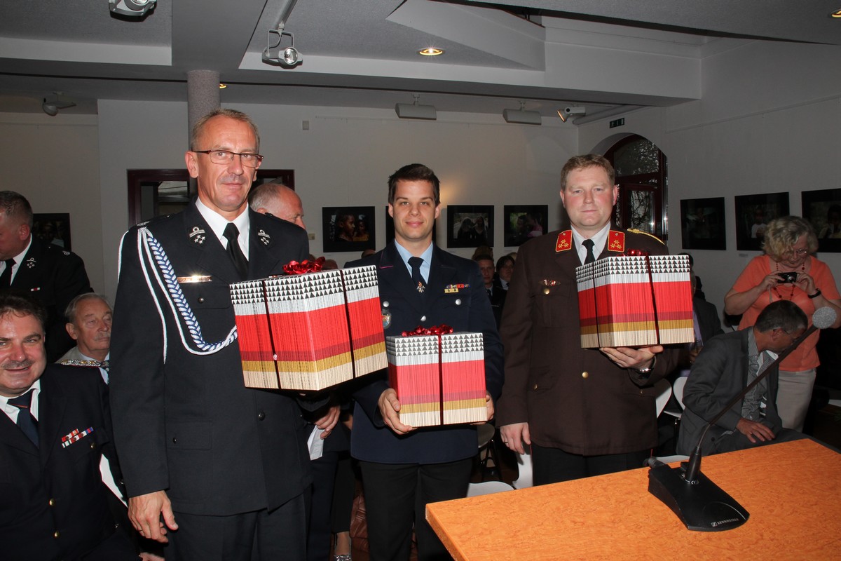 n_2014_09_13_120_Jahre_FF_Eichwalde_5277.jpg