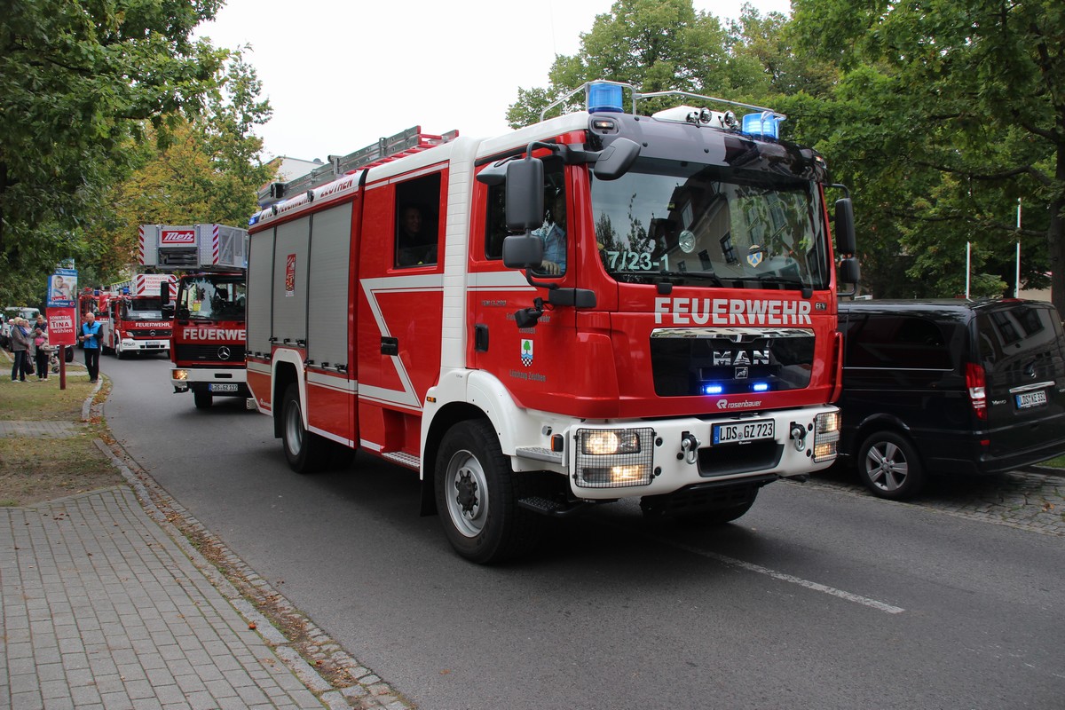 n_2014_09_13_120_Jahre_FF_Eichwalde_5969.jpg