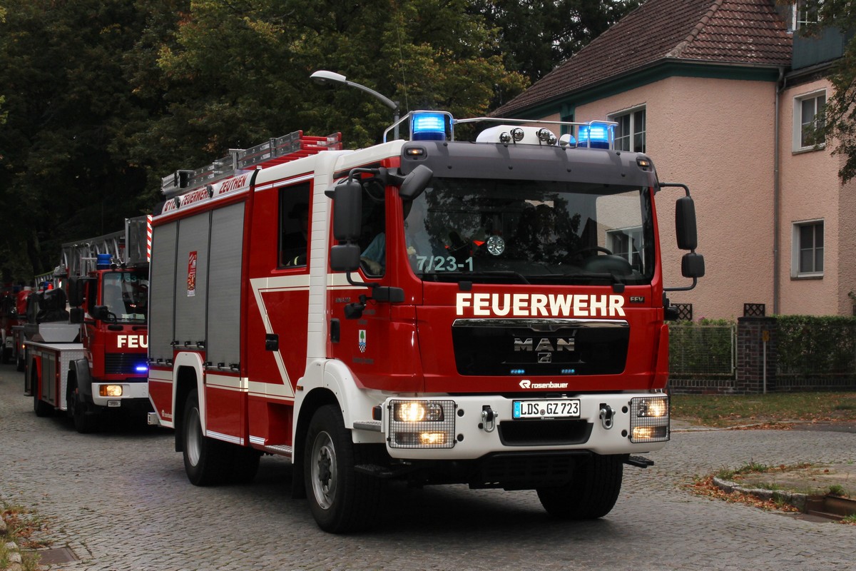 n_2014_09_13_120_Jahre_FF_Eichwalde_6116ai.jpg