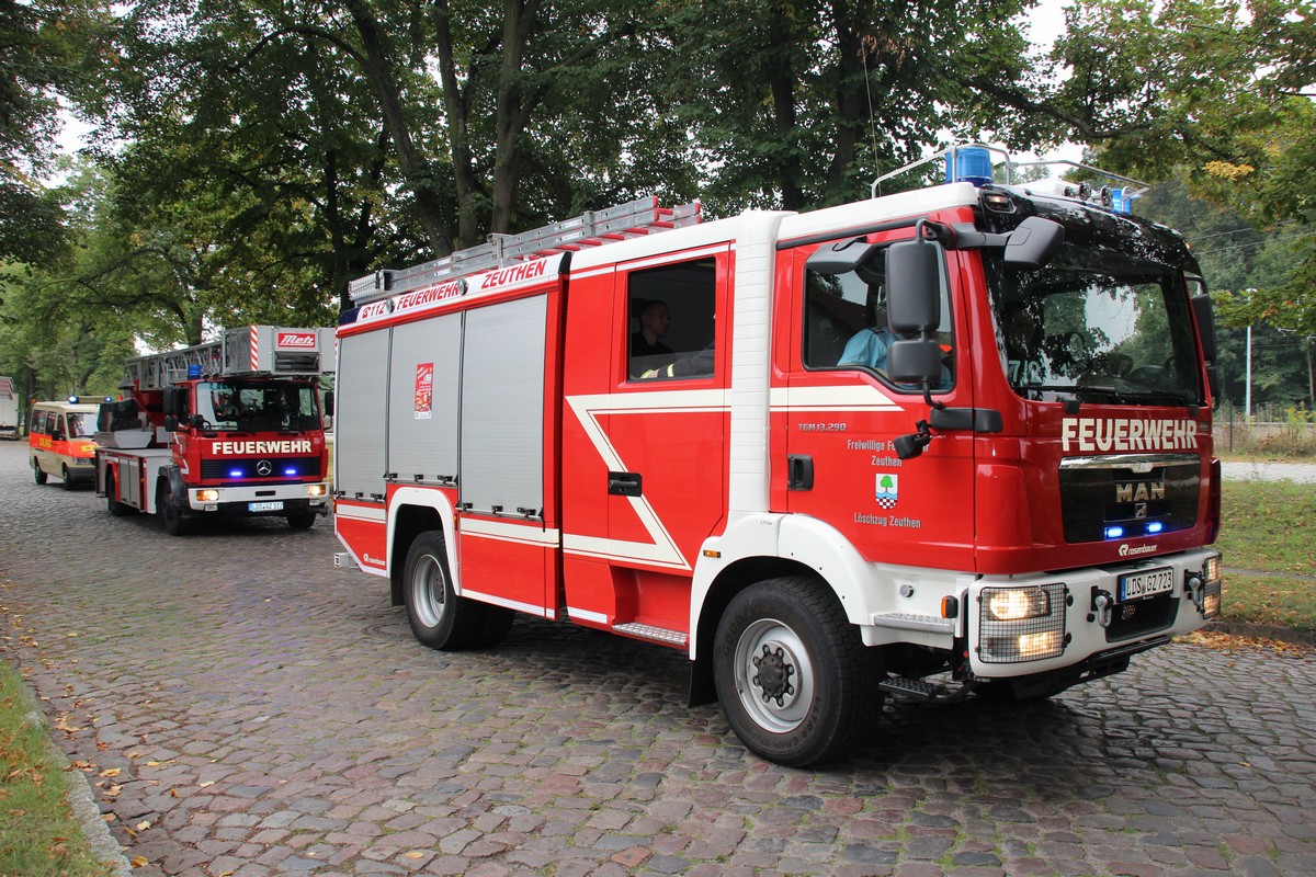 n_2014_09_13_120_Jahre_FF_Eichwalde_6165.jpg