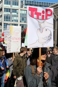 2015_10_10_Demo_gegen_CETA_TTIP_272.jpg