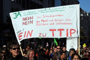 2015_10_10_Demo_gegen_CETA_TTIP_335.jpg