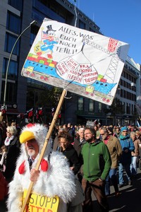 2015_10_10_Demo_gegen_CETA_TTIP_385.jpg