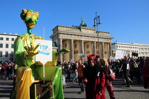 2015_10_10_Demo_gegen_CETA_TTIP_825.jpg