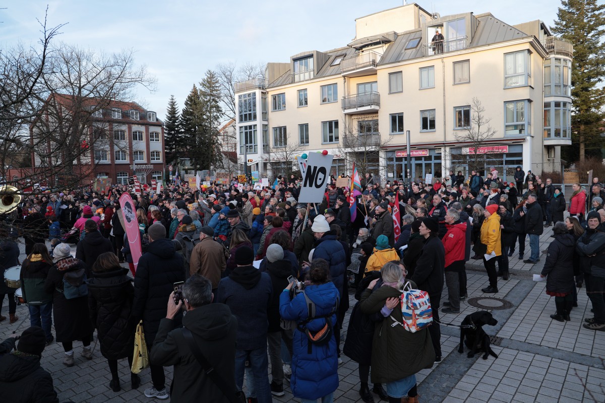 n_2024_01_27_Eichwalde_Markt_Demokratie_Demo_33.jpg