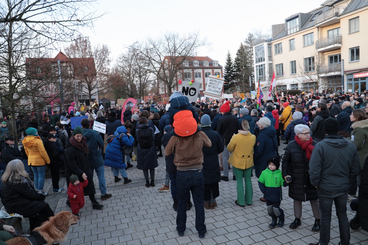 n_2024_01_27_Eichwalde_Markt_Demokratie_Demo_78.jpg