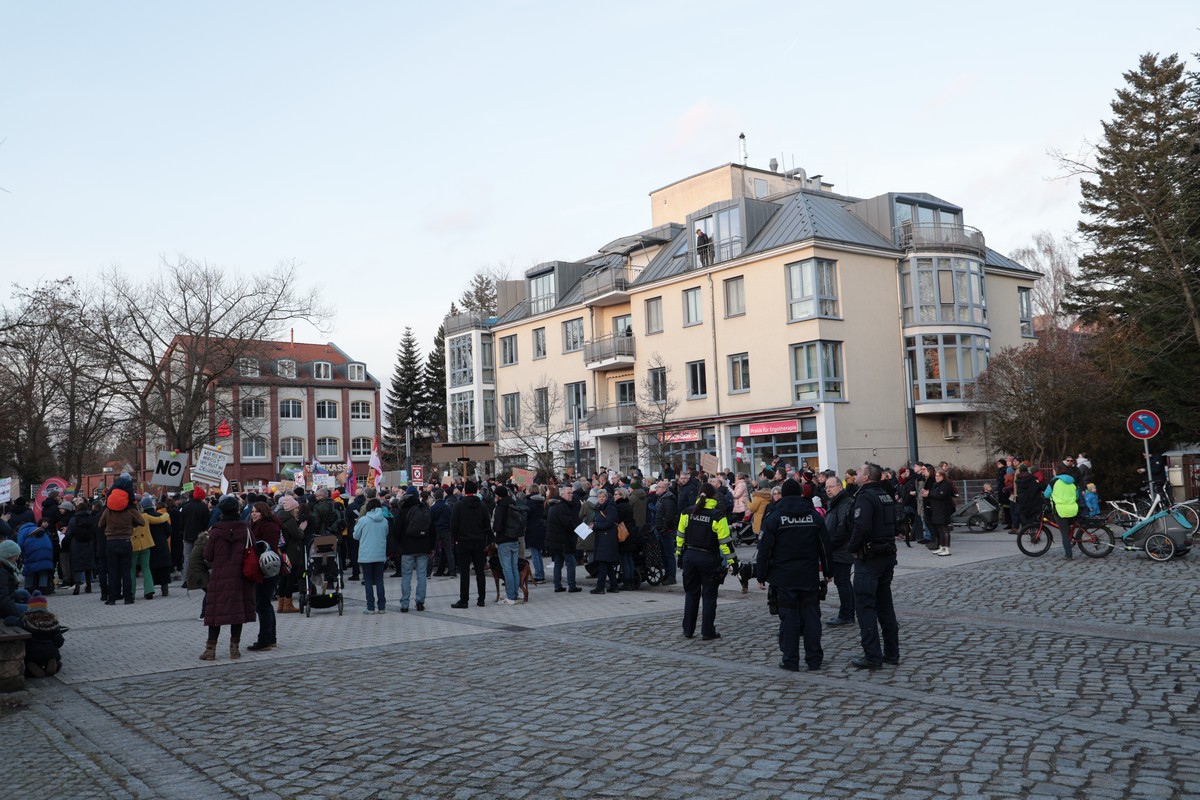 n_2024_01_27_Eichwalde_Markt_Demokratie_Demo_89.jpg